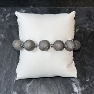 Beautiful Gray Druzy bracelet